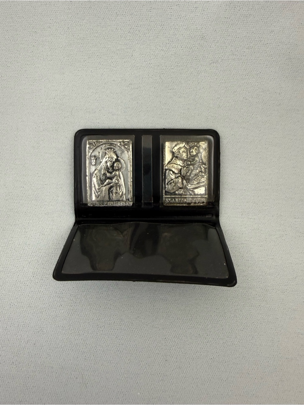 Vintage German Catholic Pocket Shrine Gott Schütze Dich St Anthony Mary Diptych